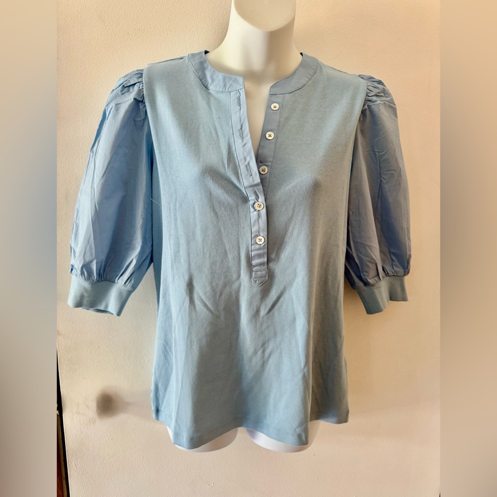 Elie Tahari Light Blue Button-Up Blouse